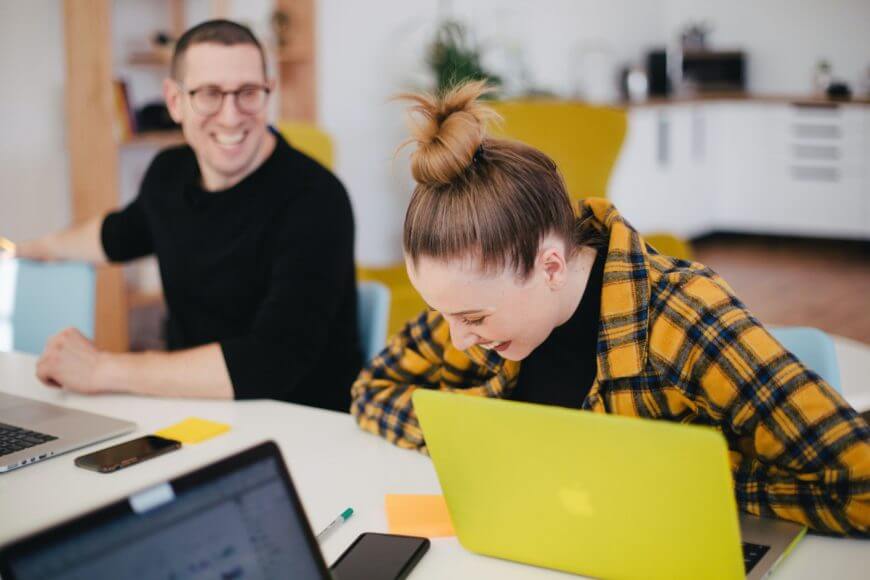 3 Experts on How to Turn Conversations into Marketing Content